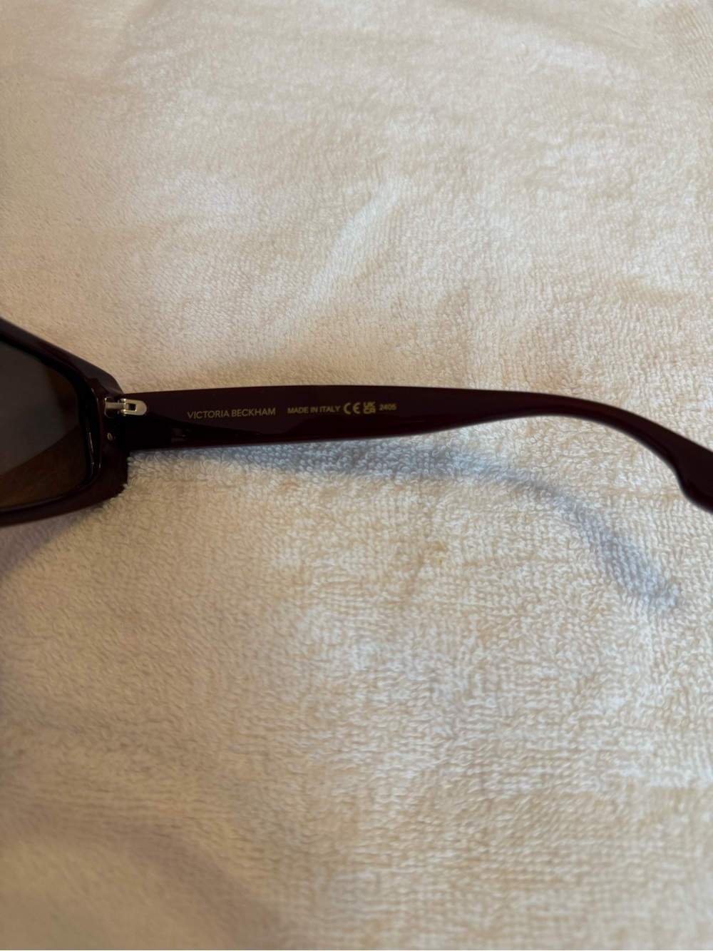 Victoria Beckham Sunglasses VB247S 608 Wine - Picture 4 of 7